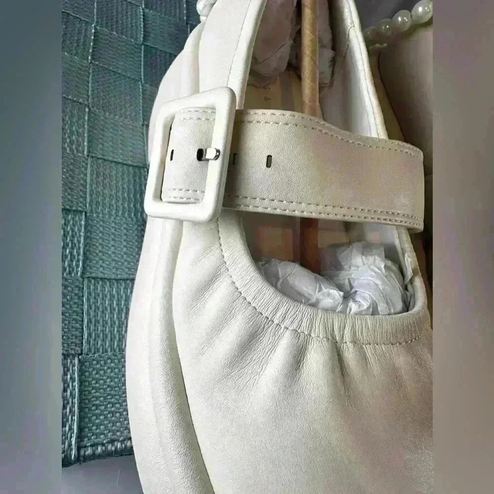 👑👑Charles & Keith Women's Chalk Nola Beaded Strap Platform Ivory Size 6.5
